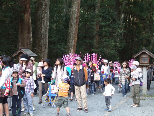 4月18日 神幸祭（しんこうさい）斎行