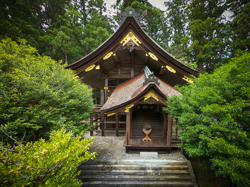 小國神社「御本殿」